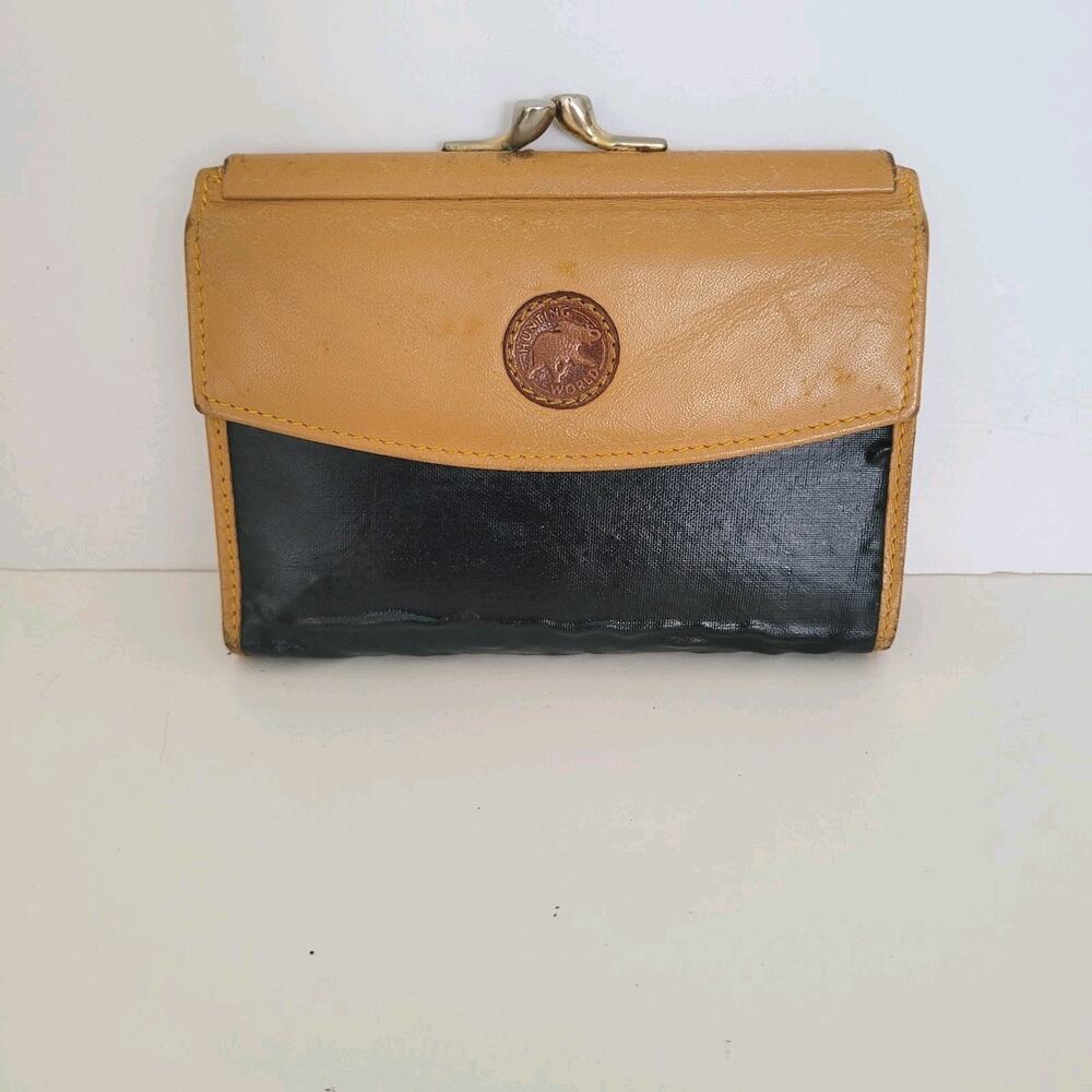 Hunting World Vintage Designer Tan Black Wallet Credit Card ID Holder Case Retro
